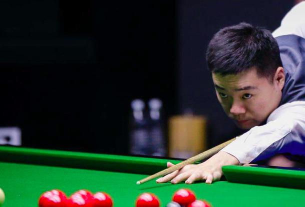 他的退出或 他的退出或