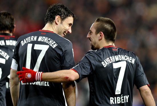 跃于网球推 跃于网球推