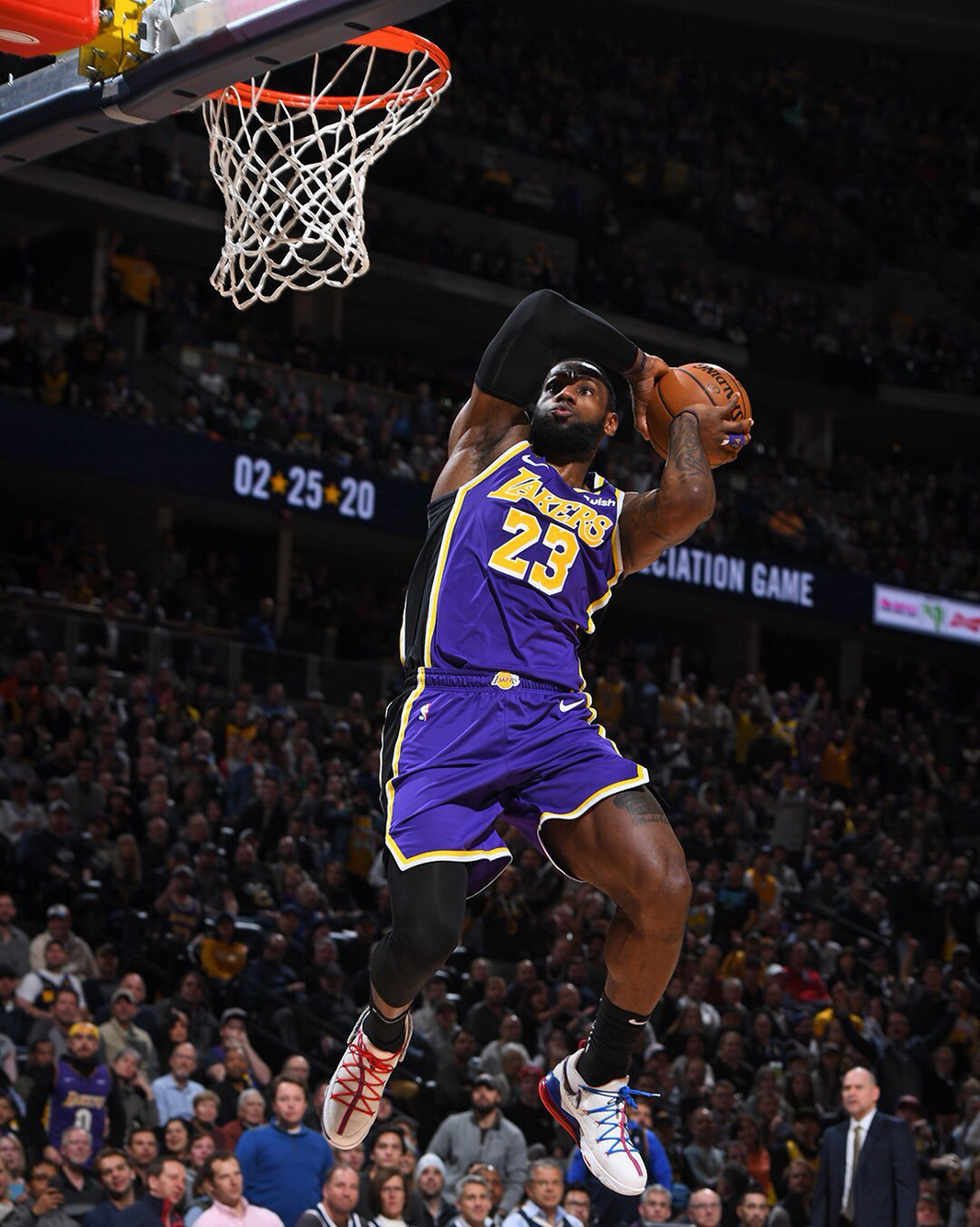 的女子铅球 的女子铅球