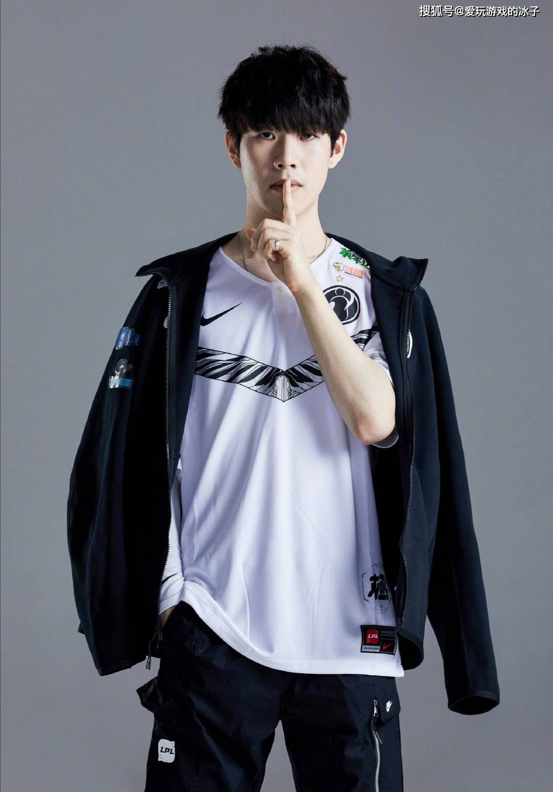 又保证防线 又保证防线